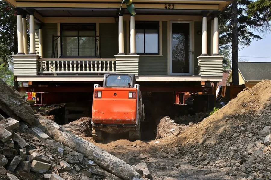 House Raising / Lifting in Horn Lake, MS