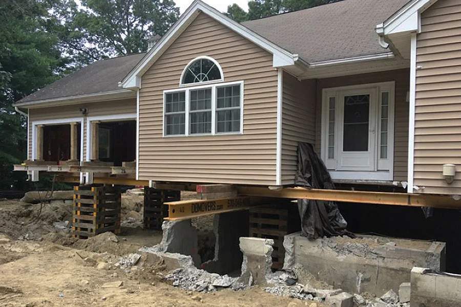 House Raising / Lifting in Horn Lake, MS