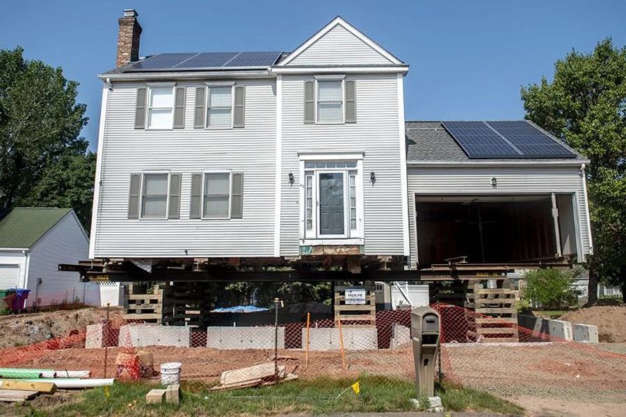 House Raising / Lifting in Horn Lake, MS